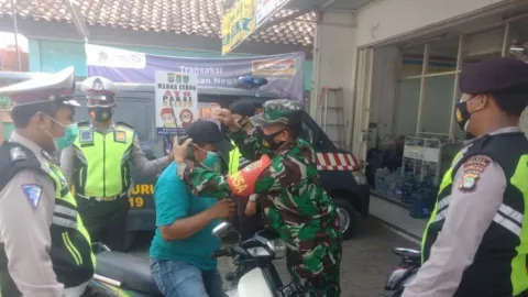 Pemkab Tangerang Aktifkan Sejumlah Posko Pengawasan Prokes - GenPI.co BANTEN