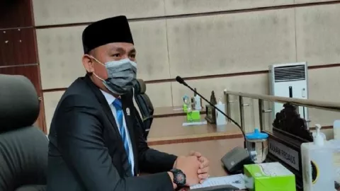 Soroti Kasus Mafia Tanah, Kritik DPRD ke Pemkot Tangsel Keras - GenPI.co BANTEN