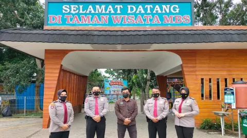 Ditpamobvit Polda Banten Sosialisasi Prokes di Wisata MBS Serang - GenPI.co BANTEN