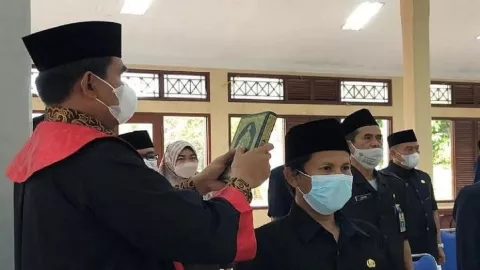 Pemkab Pandeglang Lantik 722 ASN, Begini Harapan Sekda - GenPI.co BANTEN