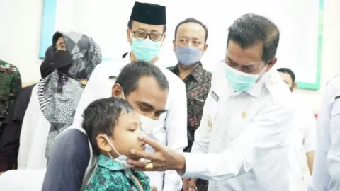 Tinjau Vaksinasi Anak, Walkot Serang: Bulan Depan Harus Rampung - GenPI.co BANTEN