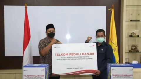 Telkom Indonesia Sumbangkan 500 Paket Sembako di Kota Serang - GenPI.co BANTEN