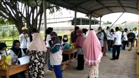 Ikut Vaksin di Cilegon dapat Minyak Goreng Harga Normal, Simak - GenPI.co BANTEN