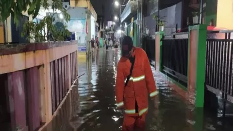 Sejumlah Titik di Kota Tangerang Banjir, Wilayah Ini Paling Parah - GenPI.co BANTEN