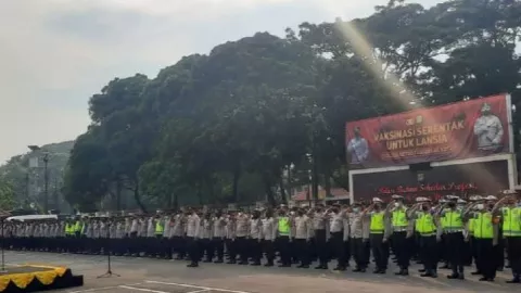 Cegah Anarko Ikut Aksi, Polres Metro Tangerang Sekat Perbatasan - GenPI.co BANTEN