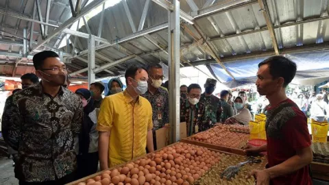 Pasokan Bahan Pokok di Pasar Lama Aman, Pemprov Banten Dipuji - GenPI.co BANTEN