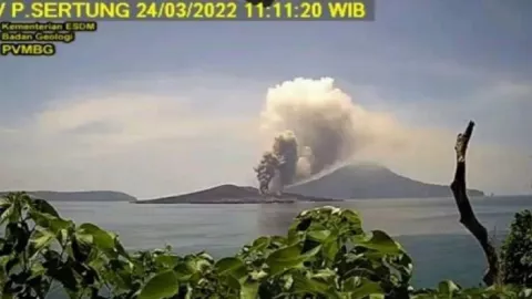 BPBD Lebak Ingatkan Masyarakat Waspada Erupsi Anak Krakatau - GenPI.co BANTEN