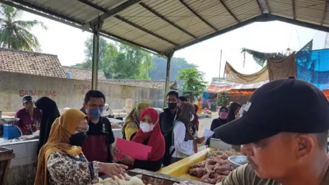 Waduh, Dispertan Banten Temukan Usus Ayam Berformalin di Pasar - GenPI.co BANTEN