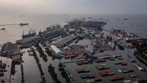 Masyarakat Pesisir dan Pelabuhan Diminta Waspada Banjir Rob - GenPI.co BANTEN