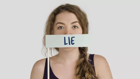 4 Cara Bongkar Kebohongan Lawan Bicara, Ternyata Mudah - GenPI.co BANTEN