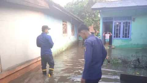 Hujan Lebat, 10 Rumah di Kecamatan Curug Terendam Banjir - GenPI.co BANTEN