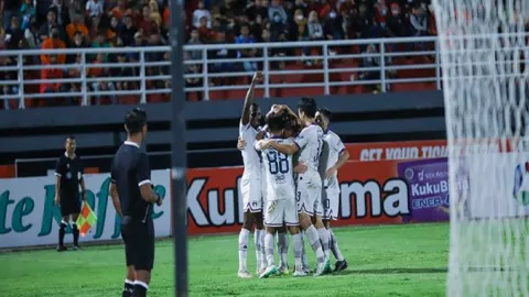 Tahan Imbang Borneo FC 2-2, Elbas Jadi Penyelamat Persita - GenPI.co BANTEN