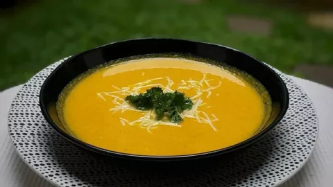 Cara Membuat Sup Labu Kuning, Mudah dan Enak Banget - GenPI.co BANTEN