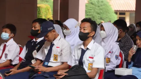 Program Sagu Sadeo Diluncurkan, Guru Sekolah Dilatih Bikin Video - GenPI.co BANTEN