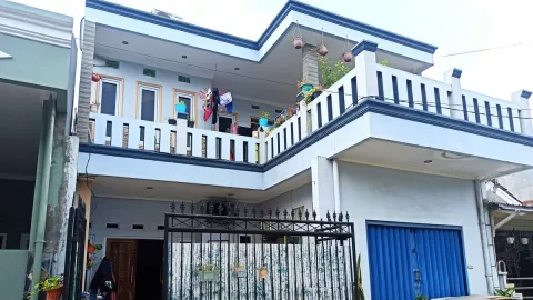 Rumah 2 Lantai dan Cakep Dilelang Murah di Tangerang, Rp 400 Jutaan Saja - GenPI.co BANTEN