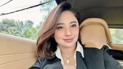 Disebut Perempuan Mandul, Dewi Perssik Laporkan Netizen ke Polisi - GenPI.co BANTEN