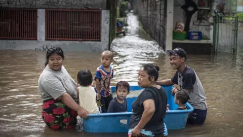 Ada 100 Titik Banjir di Tangerang Raya, Pemda Waspada Tinggi - GenPI.co BANTEN