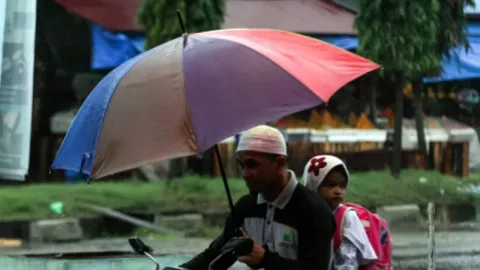 BMKG: 8 Wilayah di Banten Bakal Dilanda Cuaca Ekstrem - GenPI.co BANTEN