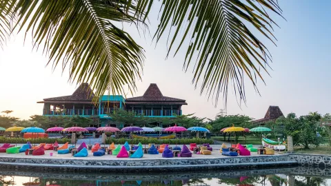 Rekomendasi Resort Murah Bintang 4 di Carita 12 April 2023 - GenPI.co BANTEN