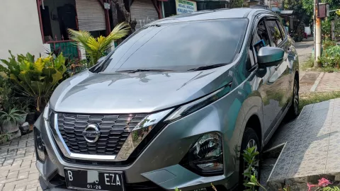 Mobil Bekas Murah di Serpong: Nissan Livina 2019 Rp 188 Juta - GenPI.co BANTEN
