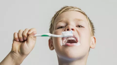 3 Rekomendasi Produk Pasta Gigi yang Aman Jika Tertelan Anak - GenPI.co BANTEN