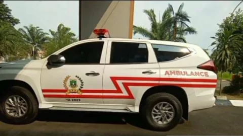 Sekretariat DPRD Banten Beli Pajero Sport Rp 900 Juta untuk Ambulans - GenPI.co BANTEN