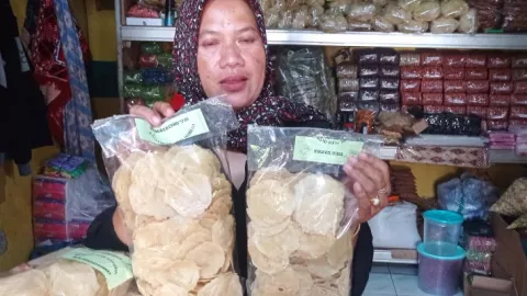 Perajin Keripik Emping Melinjo di Lebak Mulai Bangkit dari Pandemi Covid-19 - GenPI.co BANTEN