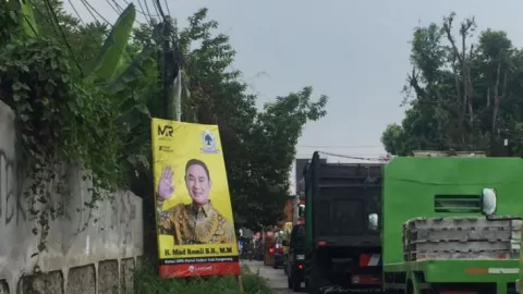 Baliho dan Spanduk Caleg yang Langgar Aturan di Tangerang Bakal Ditertibkan - GenPI.co BANTEN