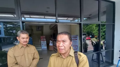 Pantau Langsung PPDB SMA, Pj Gubernur Banten: Tanpa Kendala! - GenPI.co BANTEN