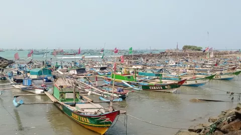 Diterpa Angin Selatan, Nelayan Tradisional di Lebak Tak Melaut - GenPI.co BANTEN