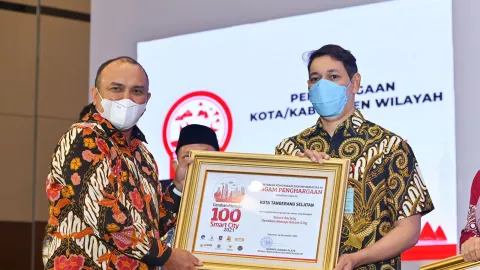 Kota Tangsel dapat Penghargaan Smart City, Ini Kata Davnie - GenPI.co BANTEN