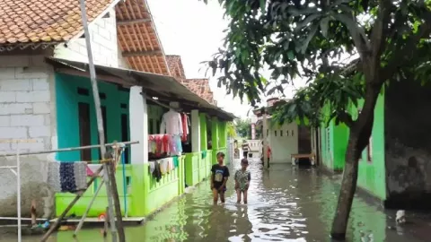 Pemkab Tangerang Beri Bantuan Korban Banjir Gaga, Apa Saja? - GenPI.co BANTEN