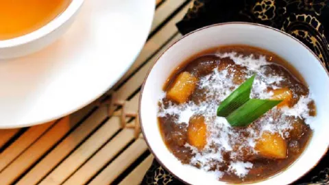 Bubur Sagu Ubi Khas Maluku Maknyus - GenPI.co