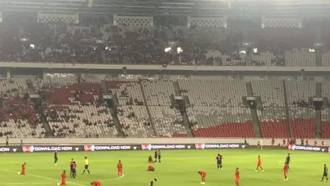 Indonesia vs Thailand, Diamuk Gajah 0-3, Suporter Garuda Walk Out - GenPI.co