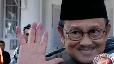 BJ Habibie Meninggal Dunia, Pengayom dan Pemikir Itu Telah Tiada - GenPI.co