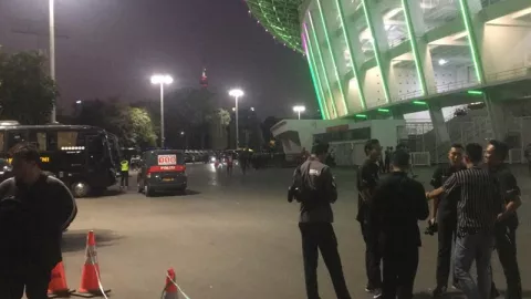 1,5 Jam Jelang Laga Indonesia vs Thailand, Stadion GBK Masih Sepi - GenPI.co