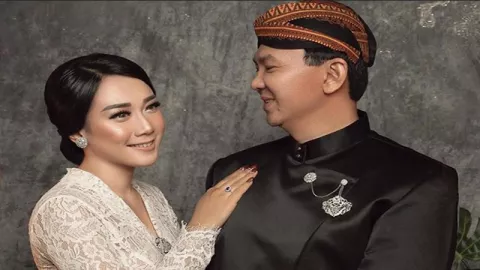 Ahok Unggah Foto Mesra dengan Puput Nastiti Devi, Netizen Gempar! - GenPI.co