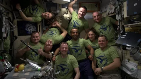 Astronaut Muslim Ditanya Bagaimana Cara Salat di Luar Angkasa - GenPI.co