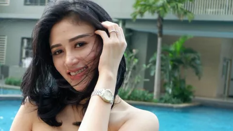 4 Model Seksi Indonesia yang Bikin Pria Lemas Seketika - GenPI.co
