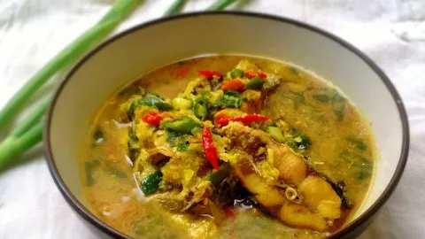 Bikin Sendiri Ikan Kuah Kuning Khas Ternate, Begini Caranya - GenPI.co