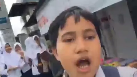 Bocah Maluku Tak Takut Gempa: Beta Jadi Berpotensi Libur! - GenPI.co