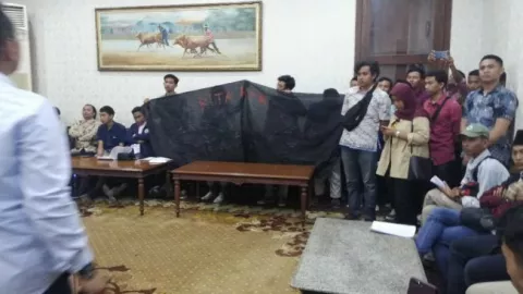 Silaturahmi Mahasiswa Surabaya-Forum Pimpinan Batal sebab Makanan - GenPI.co