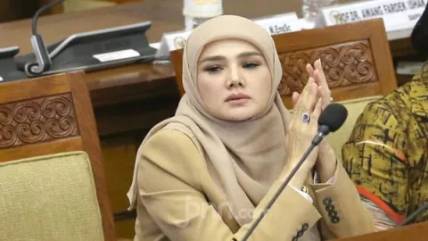 Klarifikasi Mulan Jameela usai Disentil KPK Soal Kacamata Gucci - GenPI.co