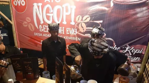 Ngopi Sepuluh Ewuan Banyuwangi, Lebarannya Para Pencandu Kopi - GenPI.co