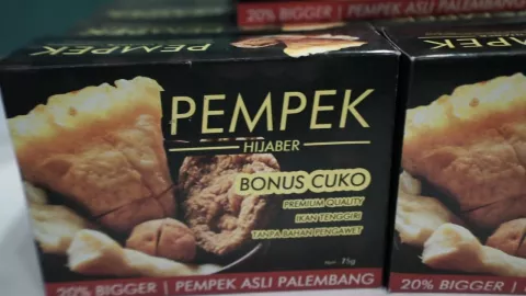 Pempek Hijaber dari Tuna, Cumi, dan Udang, Bikin Ngiler Seember! - GenPI.co