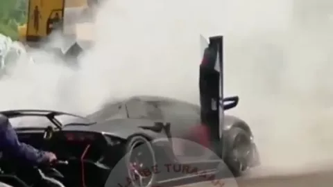 Waduh, Lamborghini Batman Milik Raffi Ahmad Ludes Terbakar - GenPI.co
