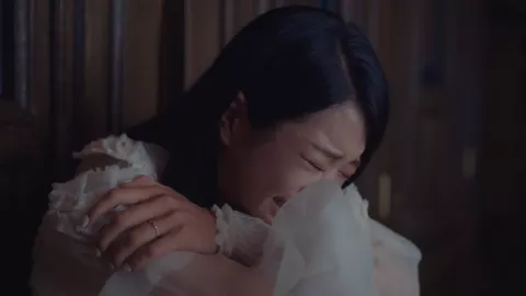 3 Kebiasaan Orang Korea Jika Mengalami Putus Cinta - GenPI.co