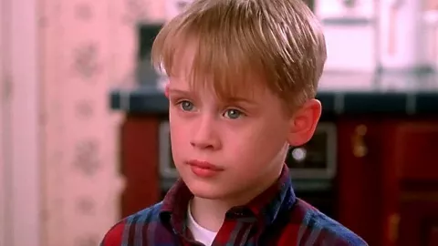 Masih Ingat Pemeran Utama Home Alone? Begini Penampilannya Kini - GenPI.co