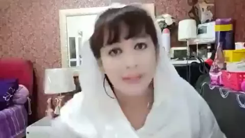 Kasus Air Keras Diungkap, #TangkapDewiTanjung Viral Di Twitter - GenPI.co