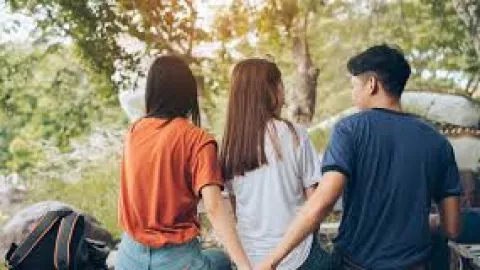 Si Dia Bertingkah Mencurigakan? Mungkin Sedang Selingkuh - GenPI.co